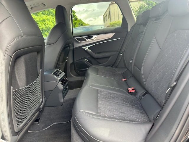 Audi S6 Avant Quattro