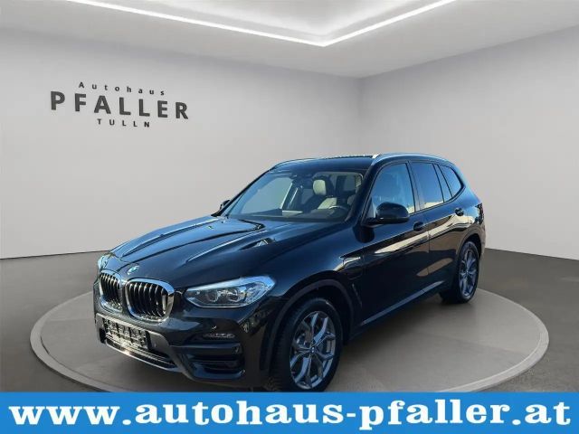 BMW X3 xDrive30e