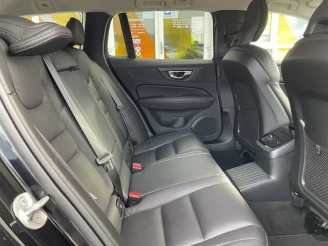 Volvo V60 AWD Dark Plus T6