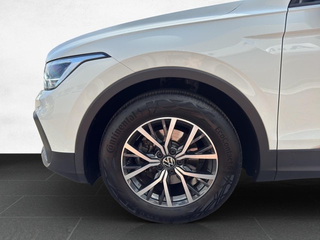Volkswagen Tiguan Tiguan 1,5 TSI 6-Gang /AHK/Sitzhz/CarPlay/LED