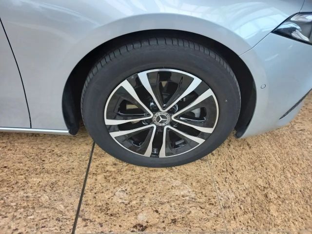 Mercedes-Benz A 180 Progressive