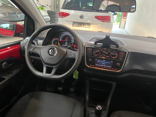 Volkswagen up! Move up!