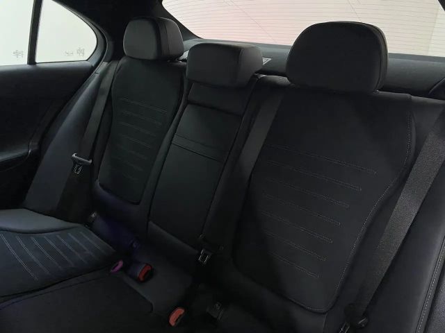 Mercedes-Benz C 180 AMG Line Sedan