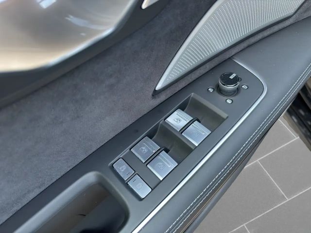 Audi S8 4.0 TFSI