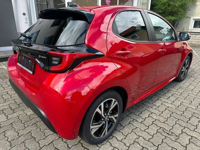 Toyota Yaris Active Hatchback Hybride