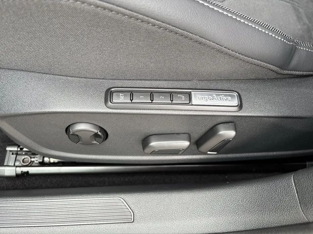 Volkswagen Golf DSG eHybrid