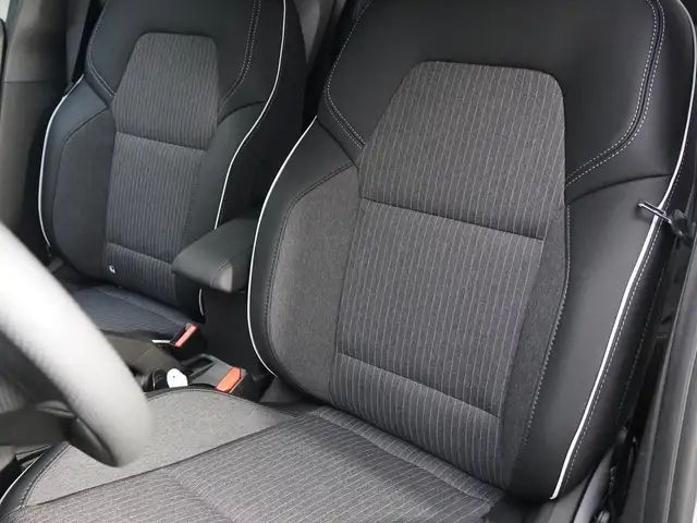 Mitsubishi Colt Intense