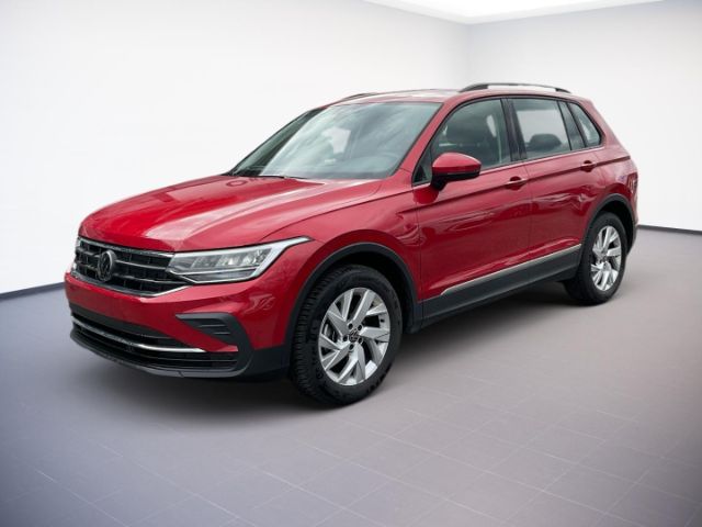 Volkswagen Tiguan 1.5TSI 130PS ACC.5J-G.NAVI.2xPDC.LED.LKRD-HZG.SHZ