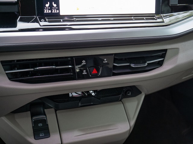 Volkswagen Multivan 2.0 TSI DSG Lang T7