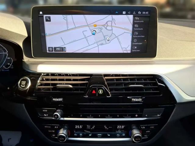 BMW 530 530e Touring