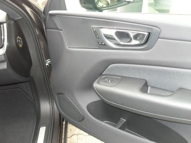 Volvo XC60 AWD Dark Plus T6