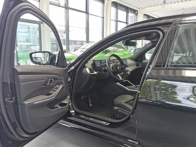 BMW 330 330i M-Sport Touring