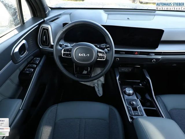 Kia Sorento HEV 215 FaceL ACC LED+ Kam 2xPDC Keyl LM 158 kW...