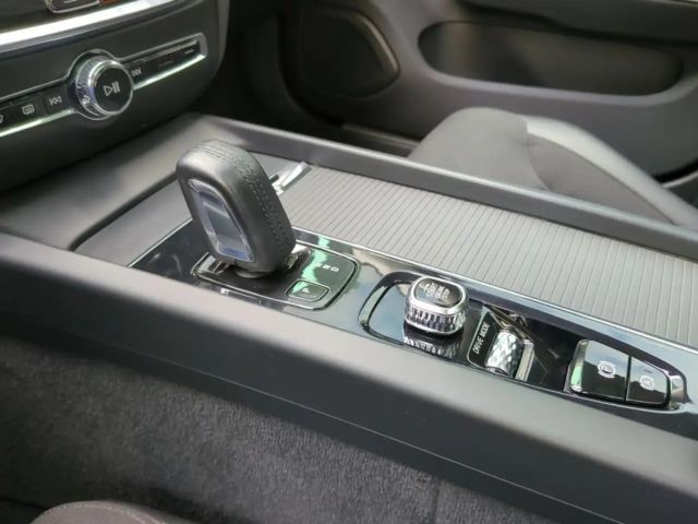 Volvo V60 Cross Country AWD