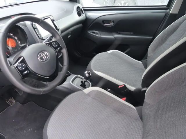 Toyota Aygo X Hatchback Play Team D X-play