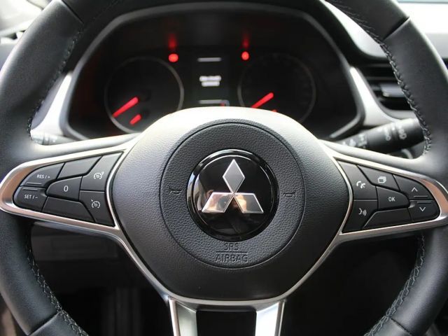 Mitsubishi ASX Invite