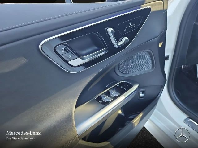 Mercedes-Benz C 180 AMG Line Sedan