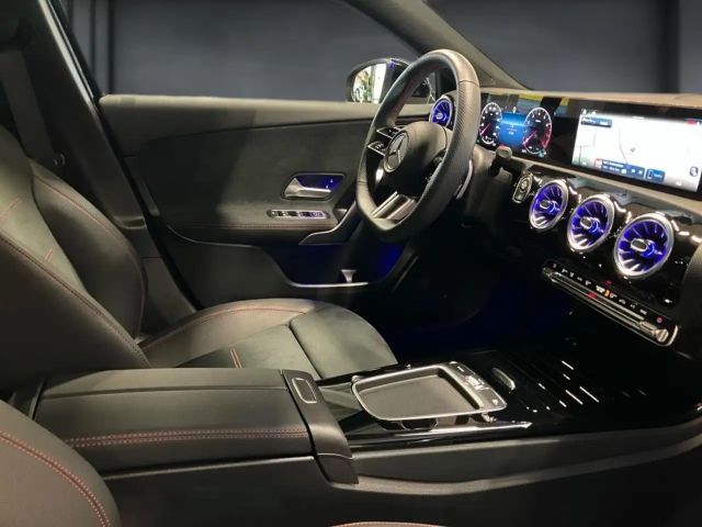 Mercedes-Benz A 200 AMG Line