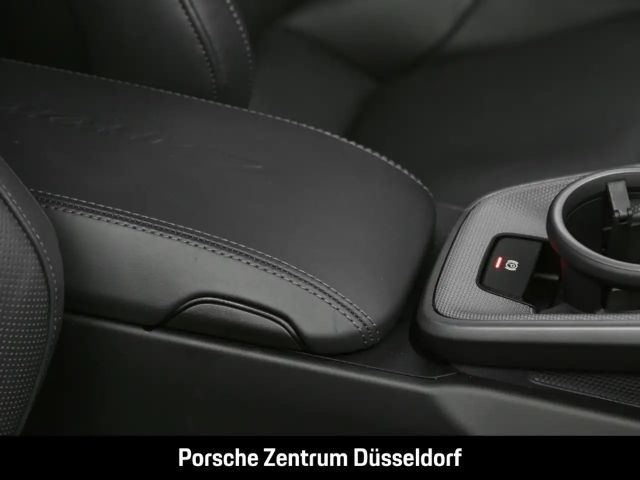 Porsche 992 Cabrio Carrera S