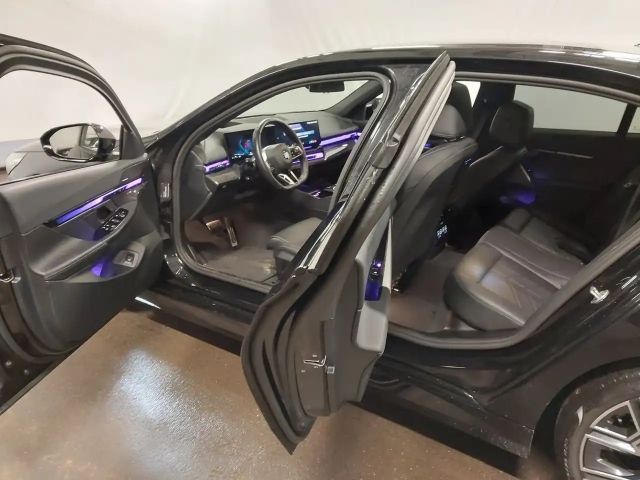 BMW 520 520d M-Sport Sedan xDrive