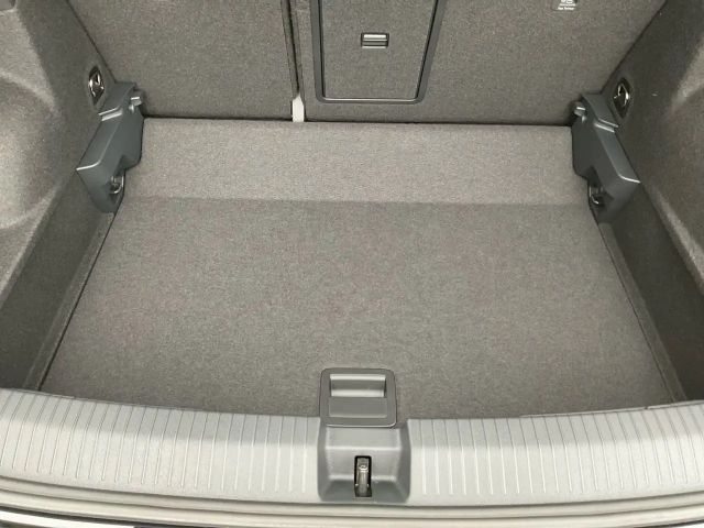 Volkswagen T-Roc 1.5 TSI DSG R-Line