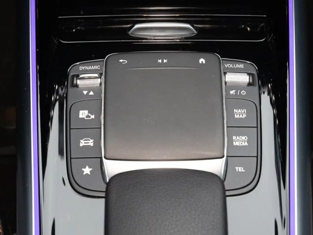 Mercedes-Benz EQA 300 4MATIC AMG Line