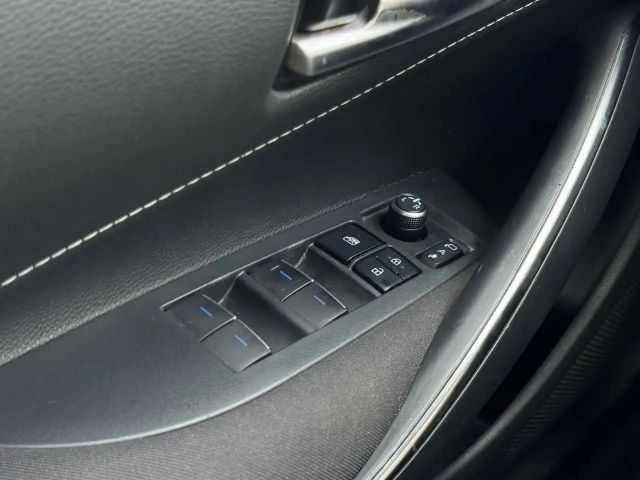 Toyota Corolla Hybride Team D