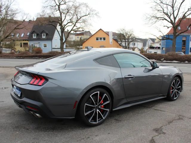 Ford Mustang Fastback GT 5.0 V8
