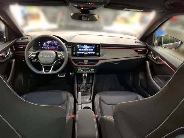 Skoda Kamiq 1,5 TSI DSG MATRIX PANO AHK ACC RFK