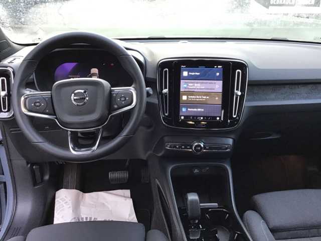 Volvo XC40 Core Recharge