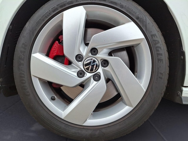 Volkswagen Golf 2.0 TSI DSG GTI