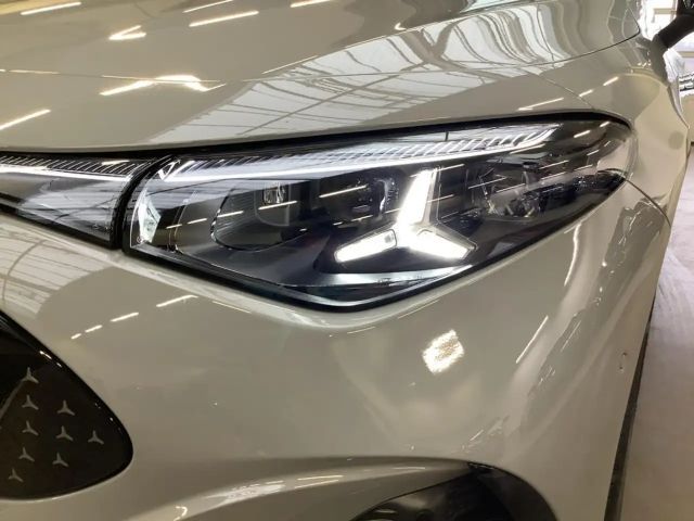 Mercedes-Benz CLA 350 4MATIC