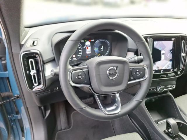 Volvo XC40 Core Recharge