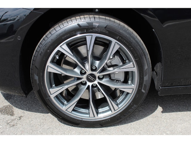 Audi A6 Avant Quattro S-Tronic