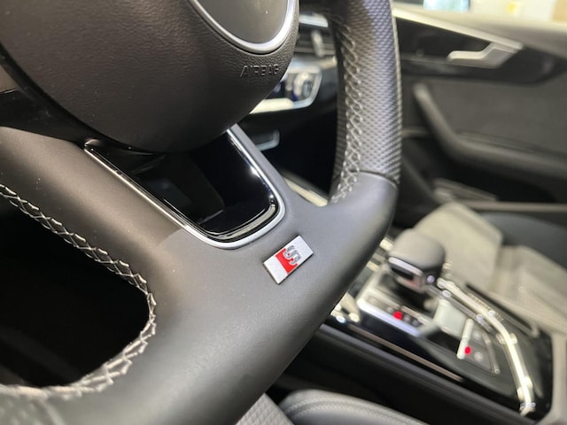 Audi A4 40 TFSI Avant S-Line S-Tronic