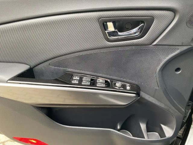 SsangYong Tivoli 2WD