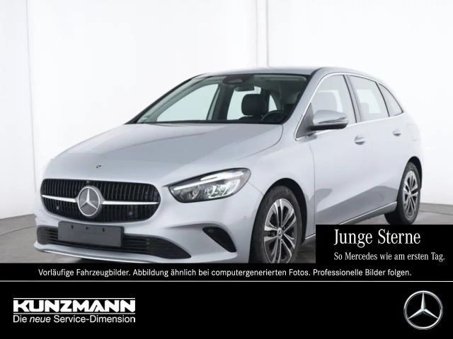 Mercedes-Benz B 220 4MATIC Progressive Sedan