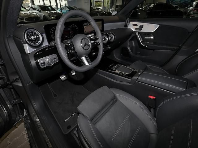 Mercedes-Benz A 220 4MATIC