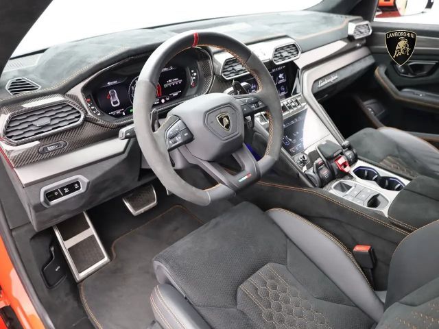 Lamborghini Urus Performante