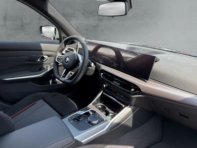 BMW 320 320i M-Sport Touring