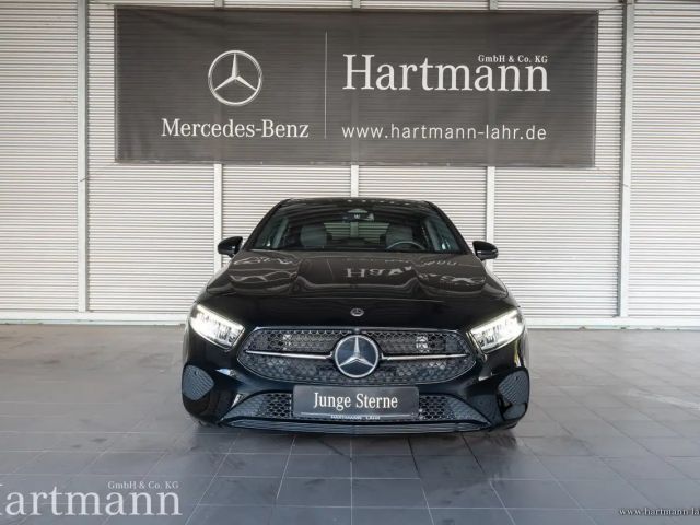 Mercedes-Benz A 200 Hatchback Progressive