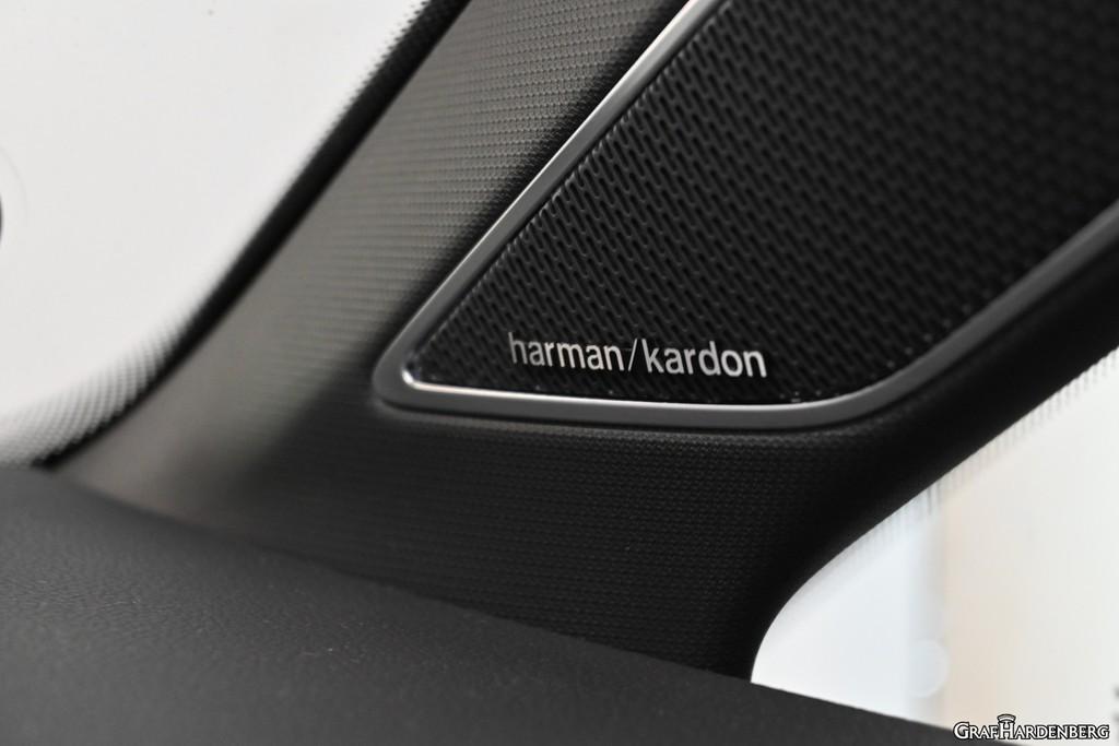 Volkswagen Golf 2.0 TSI 4Motion Golf VIII R-Line