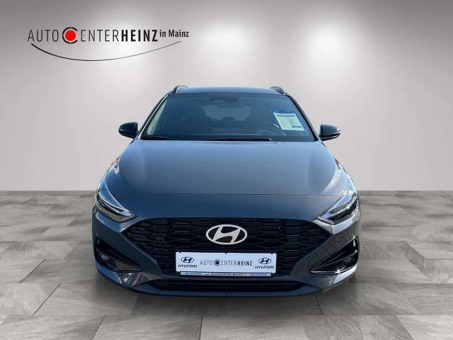 Hyundai i30 Advantage Hybrid T-GDi