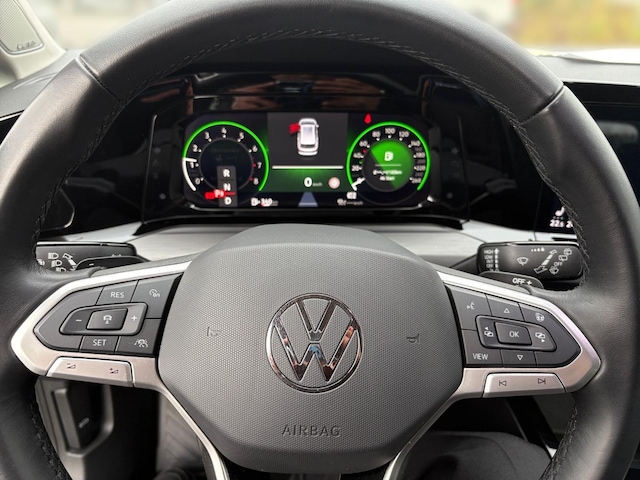 Volkswagen Golf 2.0 TSI Golf VIII Variant