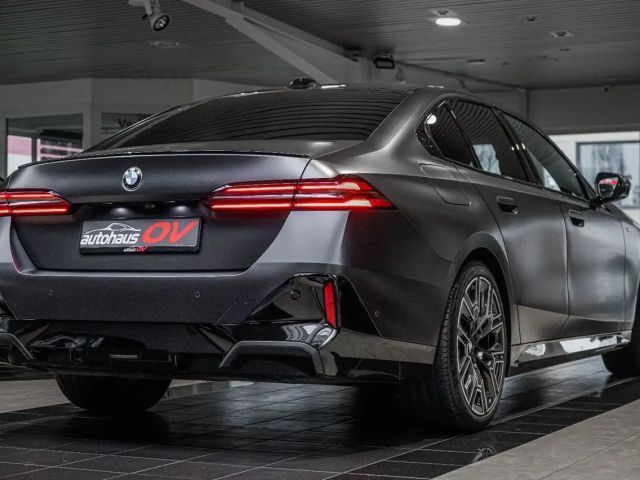 BMW 520 520d M-Sport Sedan xDrive