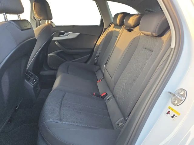 Audi A4 45 TFSI Quattro S-Line S-Tronic