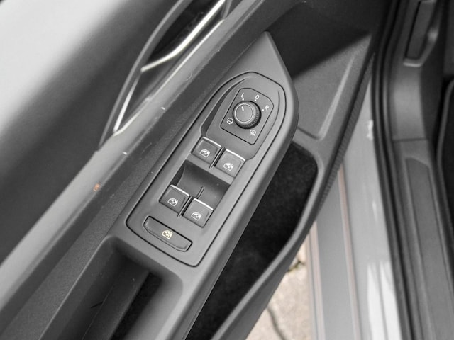 Volkswagen Golf 1.5 eTSI Golf VIII Life