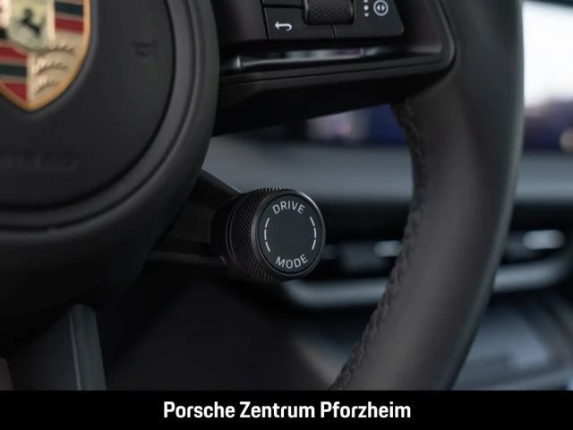 Porsche Macan 4