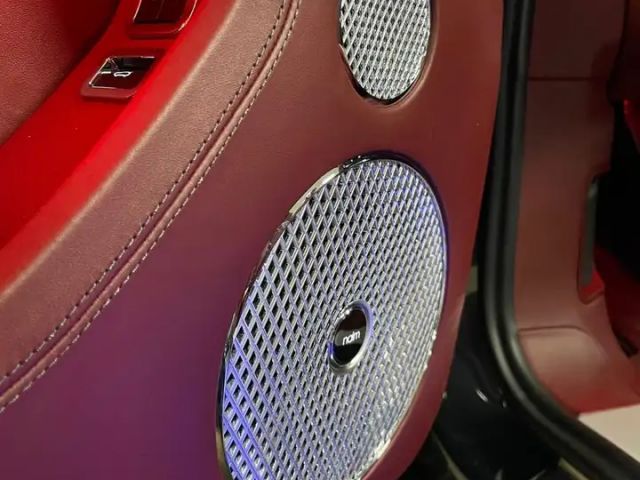 Bentley Continental GTC V8