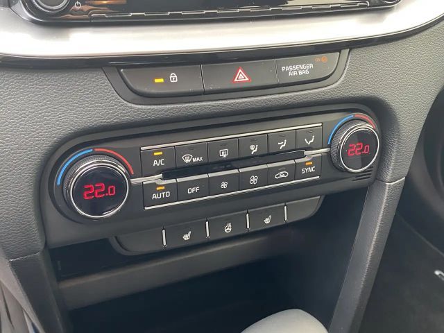 Kia Ceed CRDi Hybrid Vision